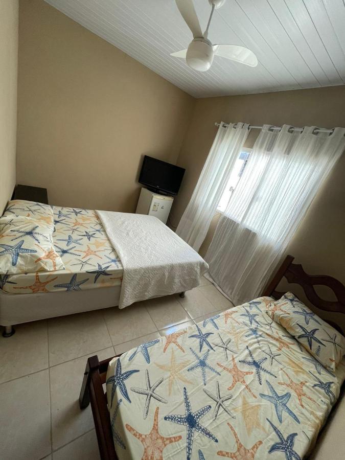 Casa Amarela Hostel Guarapari Exteriör bild